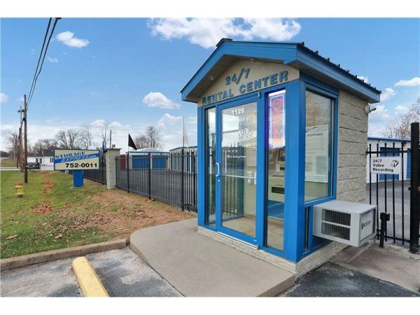 Extra Space Storage - 2133 - Scottsburg - Gardner St - 1129 South Gardner Street