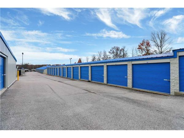 Extra Space Storage - 2141 - Sellersburg - Hardy Way - 1000 Hardy Way