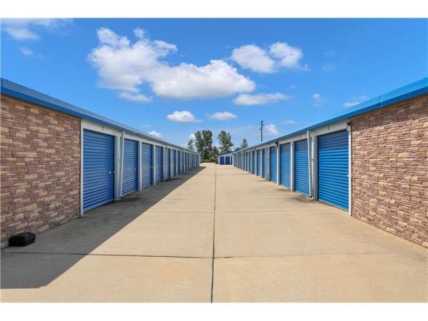 Extra Space Storage - 2166 - Troy - Plummer Business Dr - 7708 Plummer Business Drive