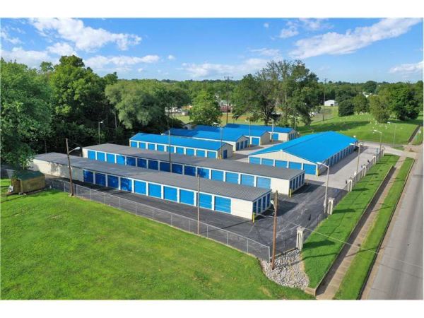 Extra Space Storage - 2172 - Mount Carmel - 3rd St - 902 West 3rd Street