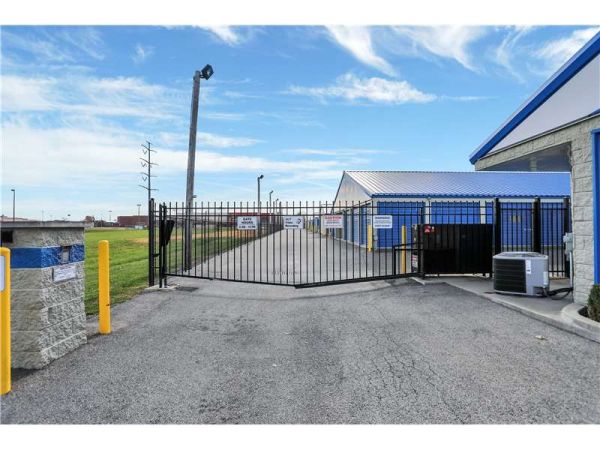 Extra Space Storage - 2178 - Clarksville - Woodstock Dr - 910 Woodstock Drive