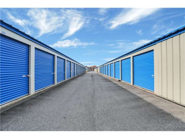 Extra Space Storage - 2178 - Clarksville - Woodstock Dr - 910 Woodstock Drive