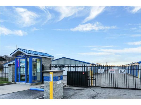Extra Space Storage - 2183 - Madison - Michigan Road - 3645 North Michigan Road