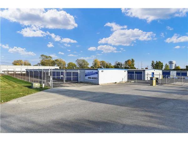 Extra Space Storage - 2201 - Sidney - Michigan St - 2471 West Michigan Street