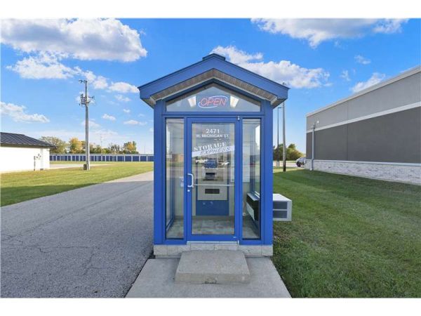 Extra Space Storage - 2201 - Sidney - Michigan St - 2471 West Michigan Street