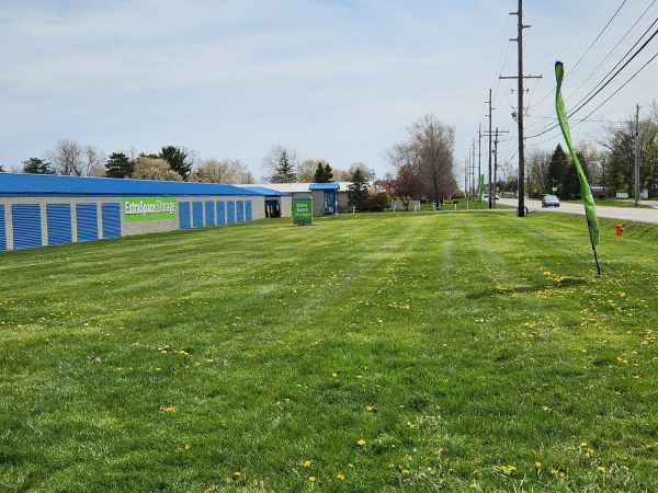 Extra Space Storage - 2203 - Sidney - Vandemark Rd - 1345 North Vandemark Road