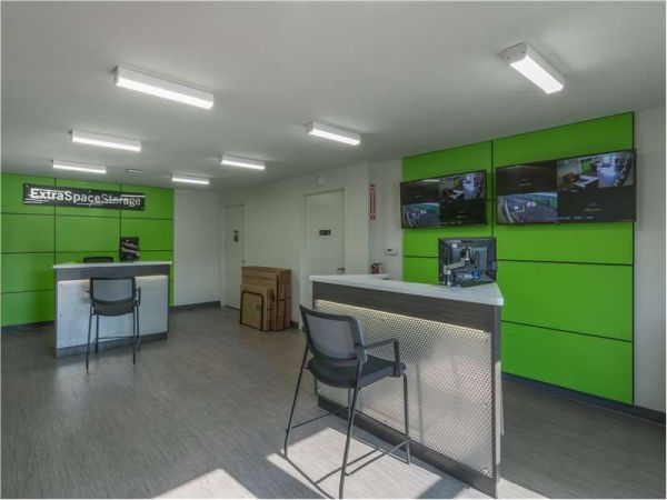 Extra Space Storage - 0522 - Whitehall - Schofield Dr - 111 Schofield Drive