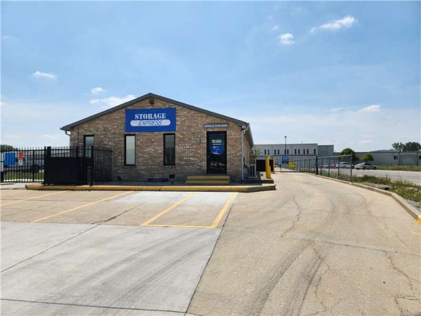 rental space unlock★ Extra Space Storage - 6532 - Indio - Avenue 42 | SpareFoot