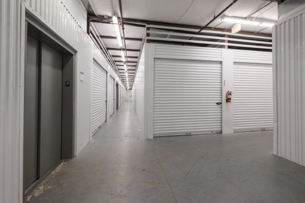 The Storage Center 8008 - Florida - 6536 Florida Boulevard