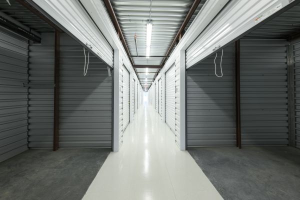 The Storage Center 8016 - Pearl - 4235 U.s. 80