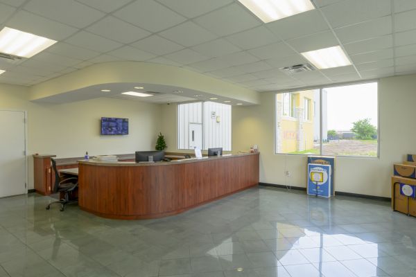 The Storage Center 8020 - Marrero Lapalco Boulevard - 7401 Lapalco Boulevard