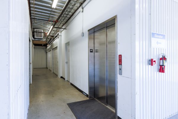 The Storage Center 8028 - Sherwood Forest - 2914 South Sherwood Forest Boulevard