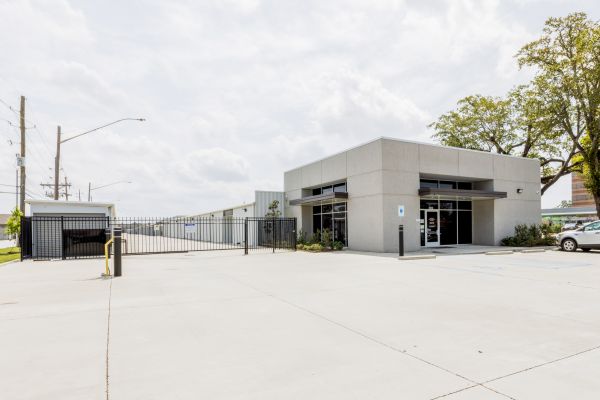 The Storage Center 8035 - Essen - 5121 Essen Lane