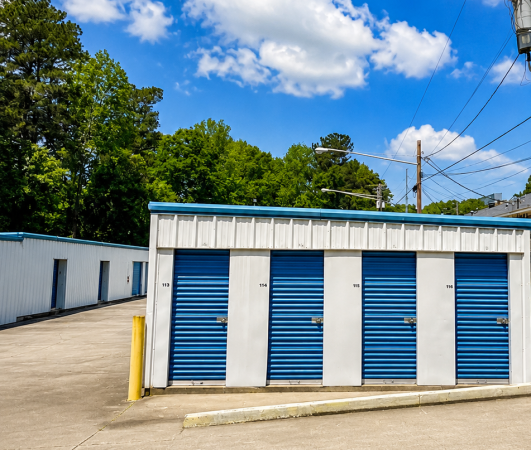 Savy Space Self Storage - 2218A Rosier Road