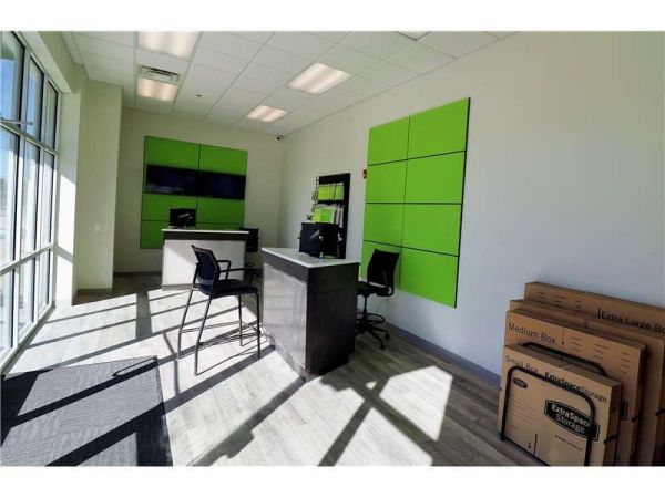Extra Space Storage - 7993 - Burlington - Park Ave - 533 North Park Avenue