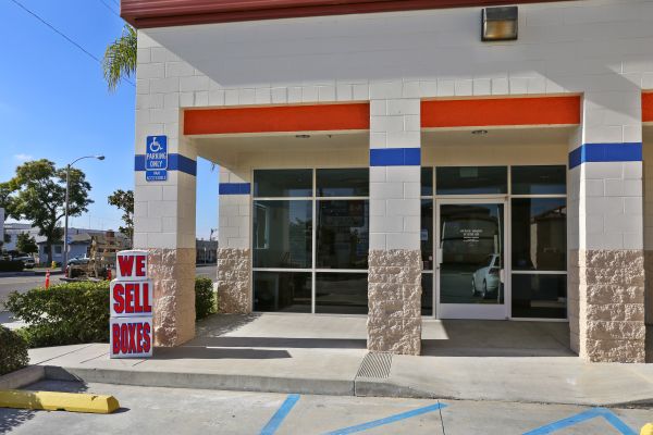 A-1 Self Storage - Fullerton - 1415 W Commonwealth Ave - 1415 West Commonwealth Avenue