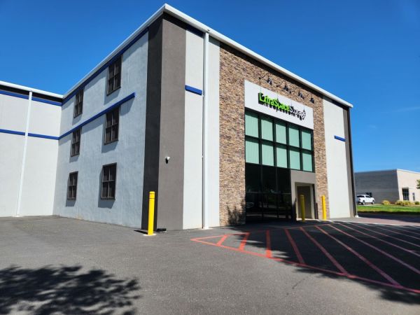 Extra Space Storage - 4225 - Greensboro - Garden Village Way - 5598 Garden Village Way