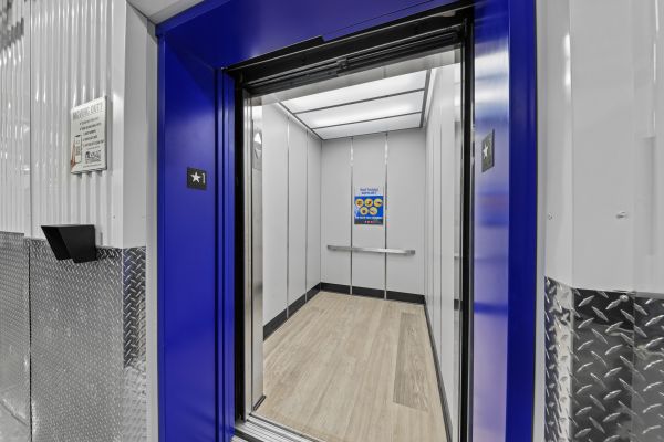 Vault Storage - Berwyn - 1340 Swedesford Road