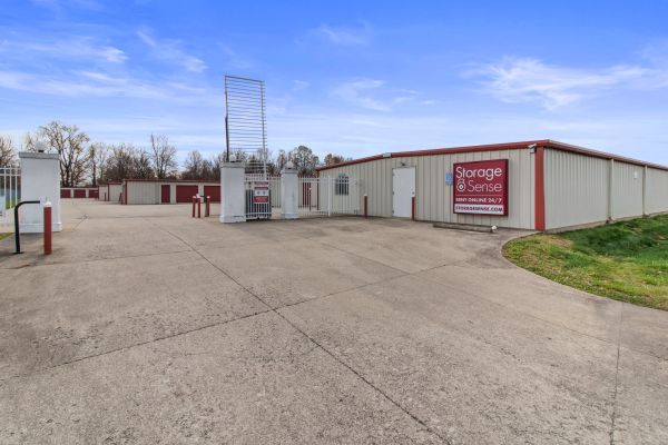 Storage Sense - Crestwood - Concord - 5800 Concord Avenue