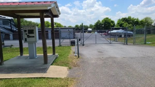 Arrington Storage - 8225 Neal Road