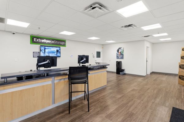 Extra Space Storage - 4253 - Scottsdale - Evans Rd - 7325 East Evans Road