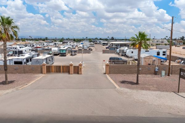 9152 StorQuest - San Tan Valley / Germann - 43541 North Ironwood Road