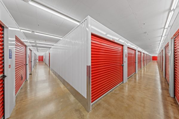 10 Federal Storage - E Andrew Johnson Hwy - 1640 East Andrew Johnson Highway