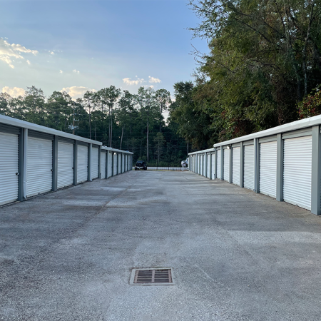 Woodlands Storage and Office Suites - 31711 Farm to Market Road 2978