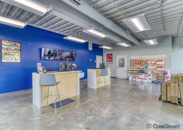 CubeSmart Self Storage GA Fayetteville W Lanier Ave - 815 West Lanier Avenue