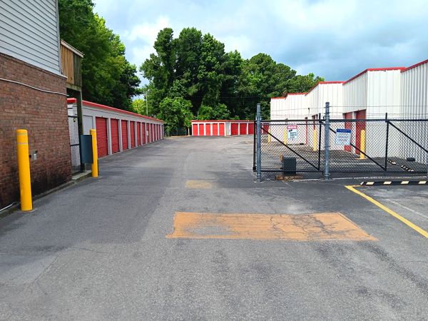 Storage Rentals of America - Jacksonville - 135 Center St - 135 Center Street