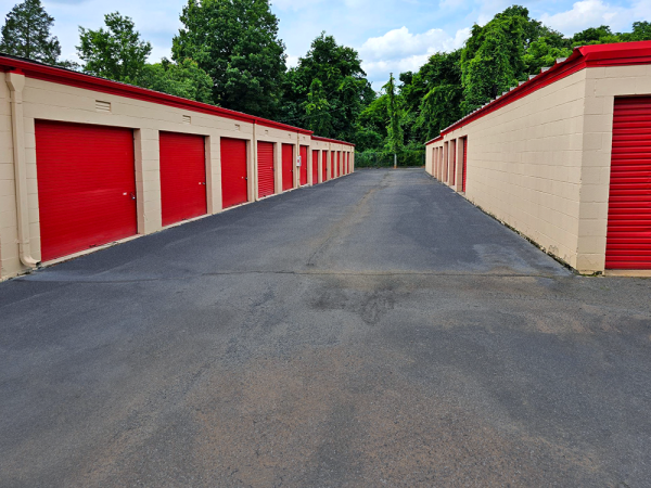 Storage Rentals of America - Greensboro - West Wendover Ave - 3730 West Wendover Avenue