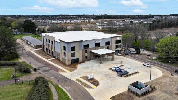 Oxford Self Storage - 2403 Jefferson Davis Drive
