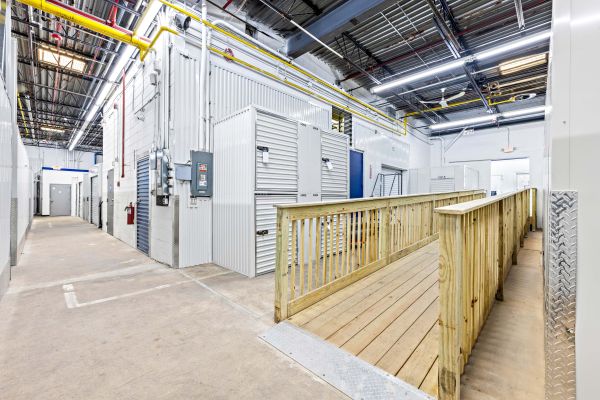StorageBlue - Clifton - 550 Lexington Avenue