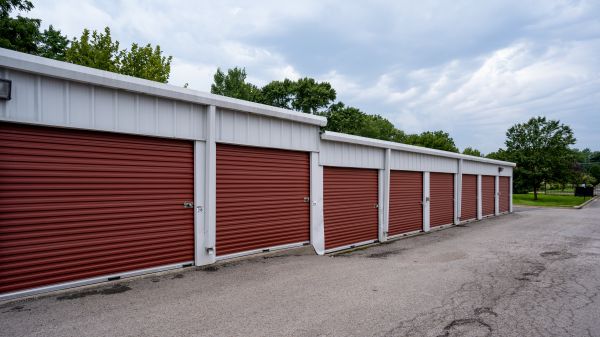 StorageMart - Antioch Rd - 15201 Antioch Rd