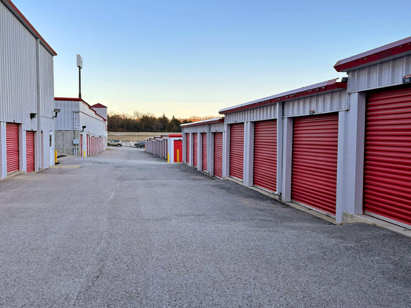 Storage Rentals of America - Imperial - 6215 W Outer Rd - 6215 West Outer Road