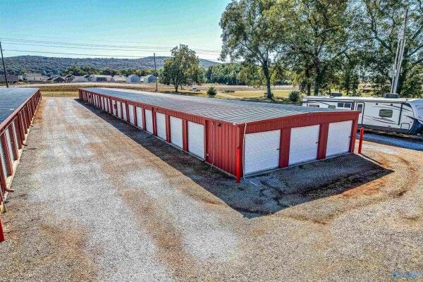 Buckhorn Self Storage - 4529 Winchester Road