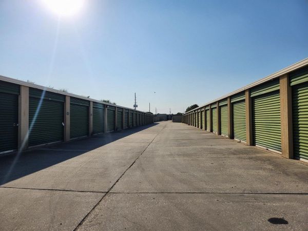 Extra Space Storage - 3480 - Houston - 8902 Jones Rd - 8902 Jones Road