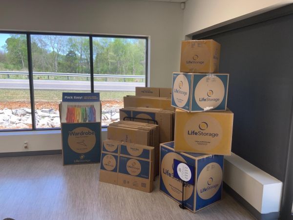 Extra Space Storage - 3630 - Huntsville - Blake Bottom Rd - 2062 Blake Bottom Road Northwest
