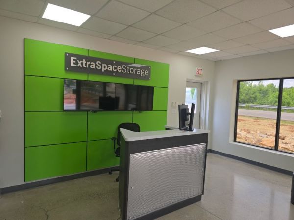 Extra Space Storage - 3630 - Huntsville - Blake Bottom Rd - 2062 Blake Bottom Road Northwest