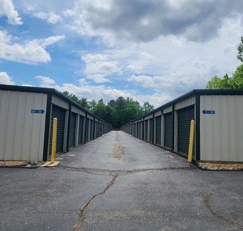 Extra Space Storage - 3630 - Huntsville - Blake Bottom Rd - 2062 Blake Bottom Road Northwest