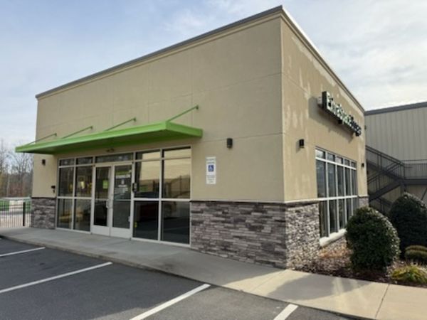 Extra Space Storage - 3669 - Stanley - Club Dr - 174 Club Drive