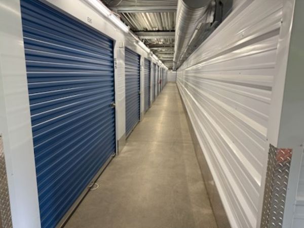 Extra Space Storage - 3669 - Stanley - Club Dr - 174 Club Drive