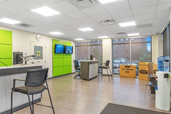 Extra Space Storage - 6366 - Roseville - Prior Ave N - 2500 Prior Avenue North