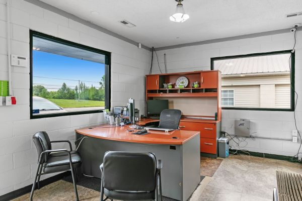 Extra Space Storage - 6337 - Huntsville - Winchester Rd - 850 Winchester Road Northeast
