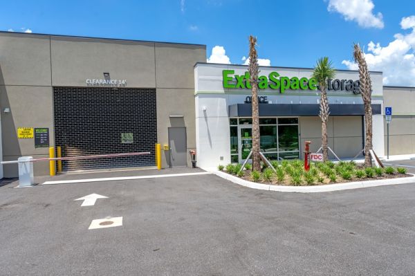Extra Space Storage - 6131 - Sarasota - Fruitville Rd - 8400 Fruitville Road