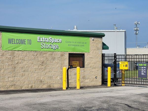 Extra Space Storage - 6215 - Channahon - Riverside Dr - 24130 Riverside Drive