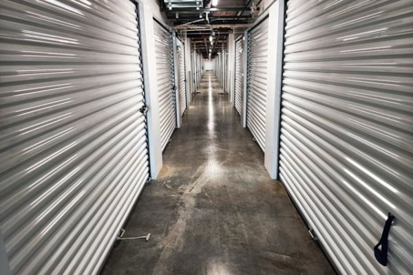 Public Storage - Kansas City - 700 Woodswether Rd - 700 Woodswether Rd