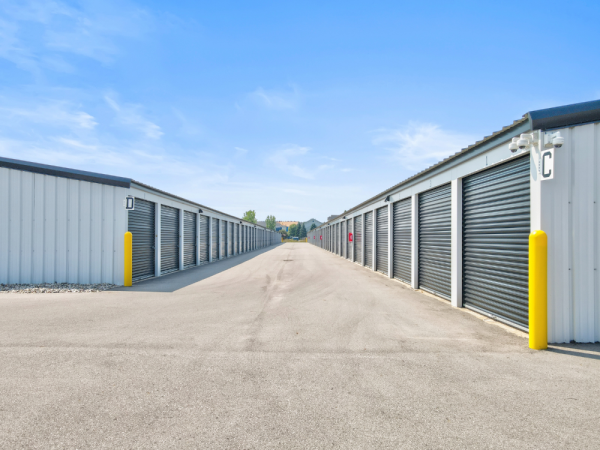 P.R. Storage - 1749 East Mount Garfield Road
