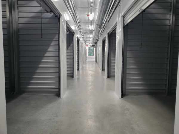 Rent-A-Space - Route 85 - 934 Hartford Turnpike