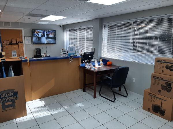 Atlantic Self Storage - Baymeadows - 11000 Baymeadows Road